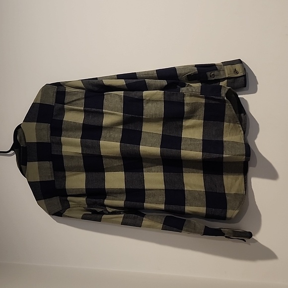 Old Navy Flannel - Picture 3 of 3